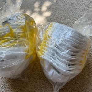 20 N95 3M 8210 White Face Mask Protection Face Cover New Stretch Straps Nose